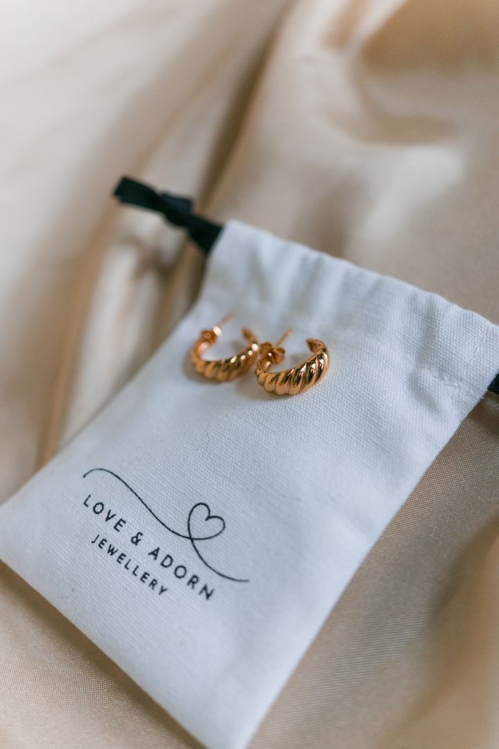 Barcelona Croissant Twist Hoop Earrings 18k Gold Vermeil
